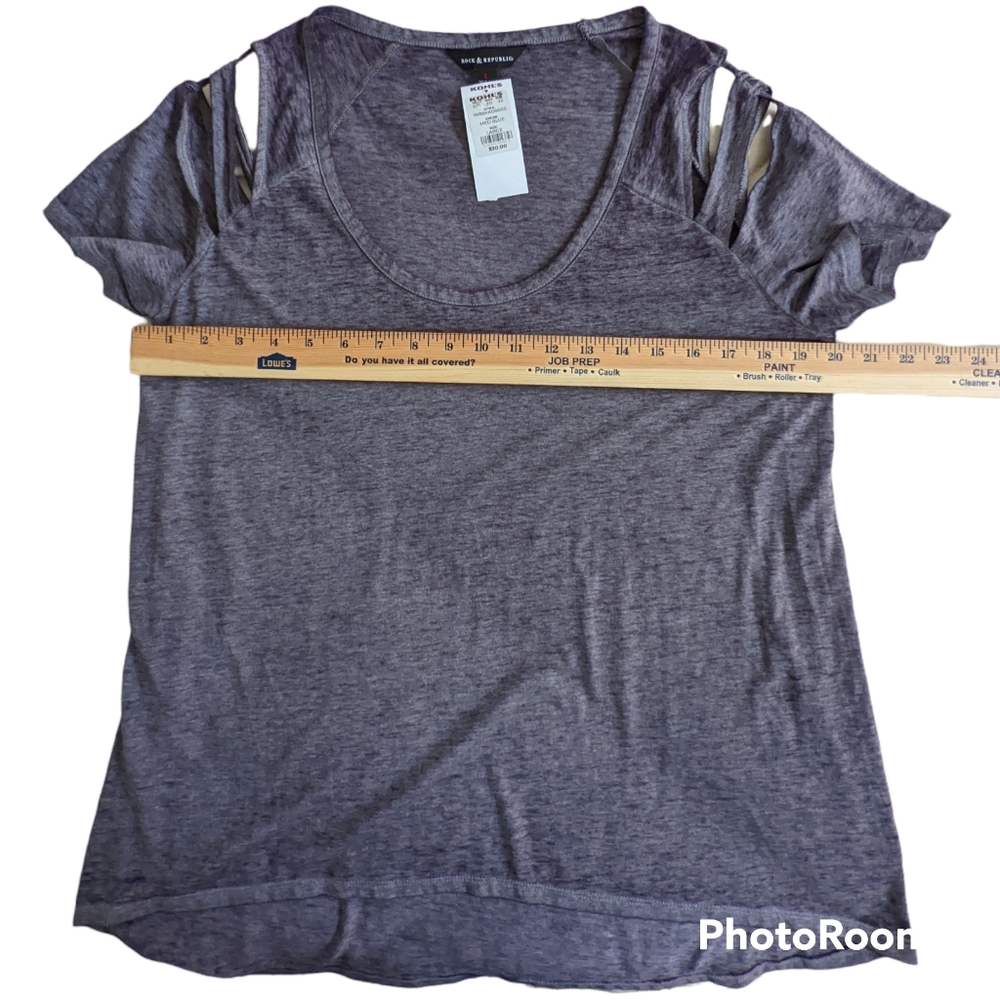 Rock & Republic Top Womens Sz L Frost Gray Cutout Scoop Neck Tee NWT - Picture 3 of 9